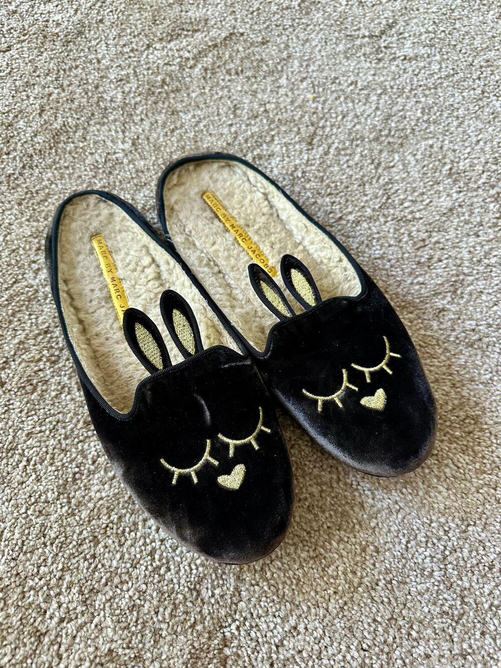 Marc By Marc Jacobs Y2K Velvet Bunny Slippers Size 7.5